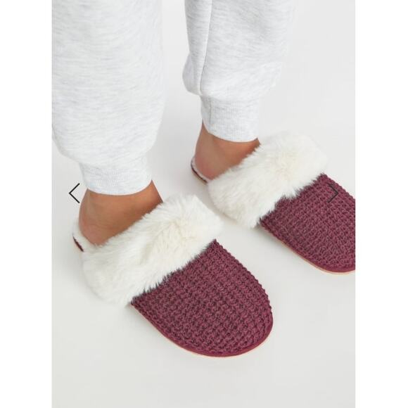 JF Harper Royal Port Faux Fur Slippers size Medium - Picture 6 of 7